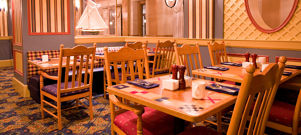 Yacht Club DINING