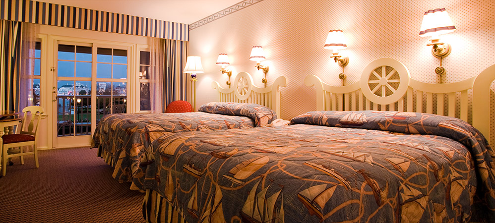 Yacht Club ROOMS