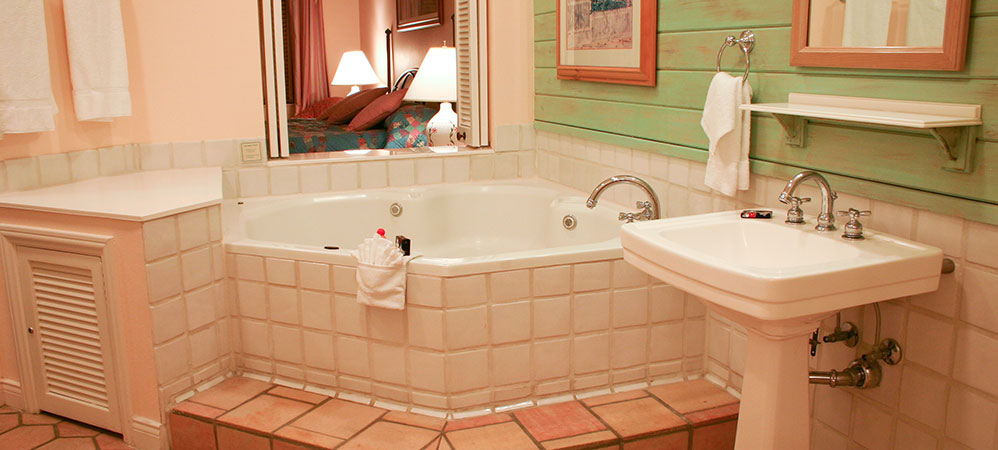 Old Key West bath
