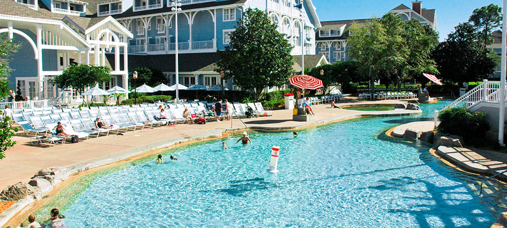 Beach-club-resort-POOL