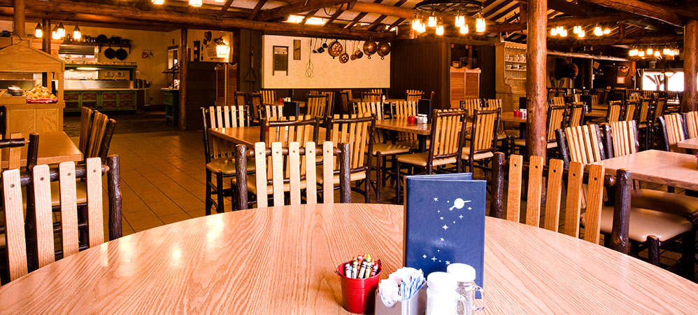 The-Cabins-at-Disney's-Fort-Wilderness-Resort-dining-room