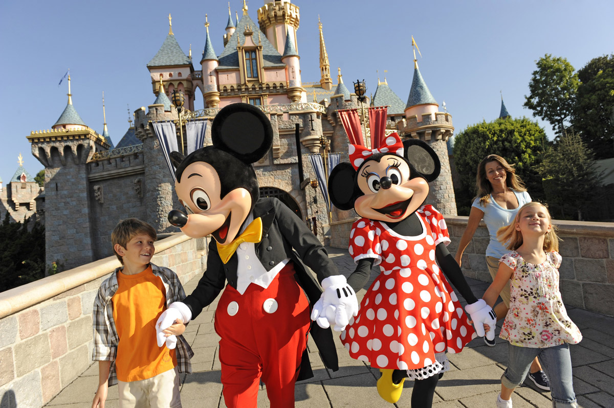 ins specialoffers disneyland