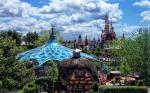 Inside disneyland 1280 x 800